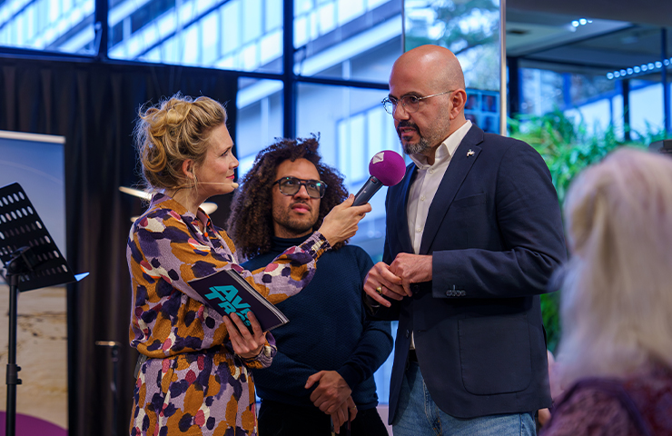 Shermin Amiri, oud-gastpresentator, vertelt over de impactvolle reacties die hij kreeg na zijn uitzending