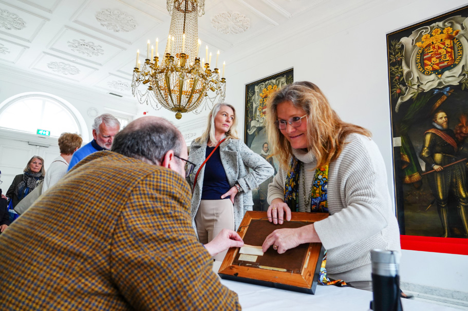 Ode aan 40 jaar schatzoeken in Tussen Kunst en Kitsch jubileumspecial