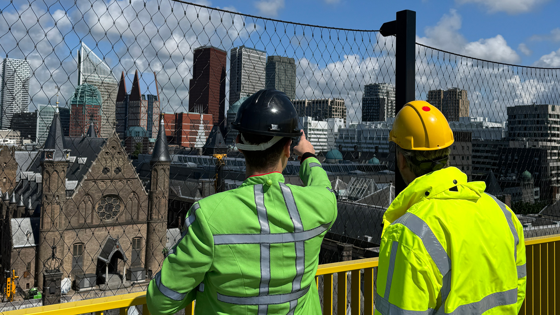 Splinter Chabot en Bauke Van Der Groot op de uitkijktoren