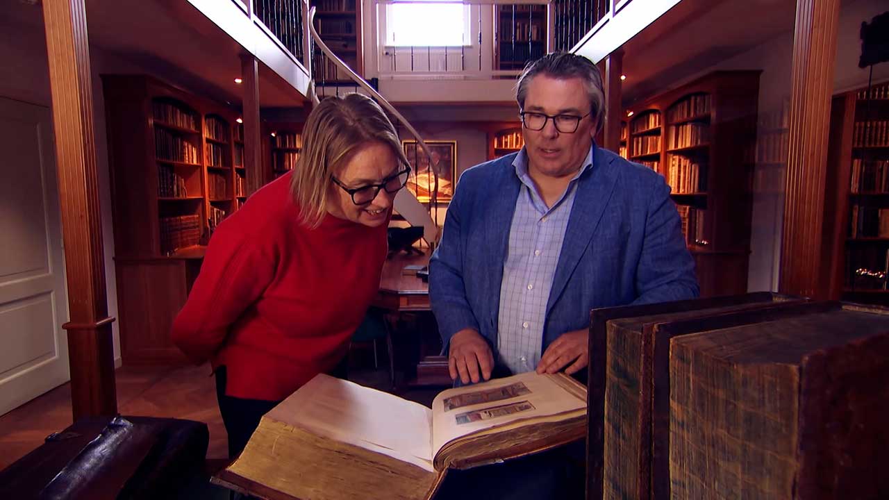 Bijzondere bijbels in Tussen Kunst en Kitsch EXTRA | AVROTROS