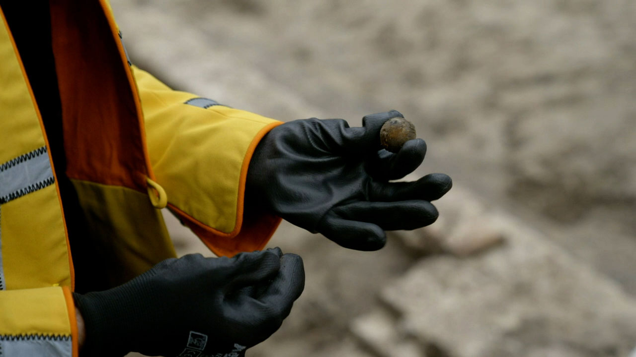 ondertussen aan de hofvijver geheimen vondsten knikker