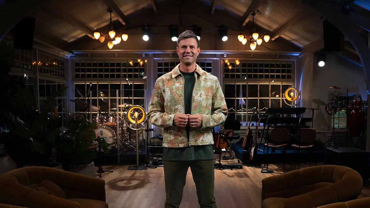 Simon Keizer presenteert Onvergetelijke Liedjes