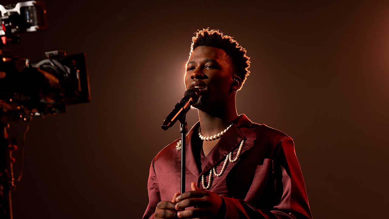 De act van Claude op het Songfestival